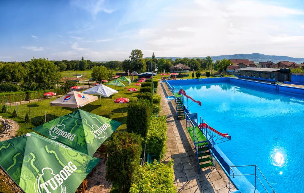 Pensiunea La Broscuta 3* Cîmpia Turzii